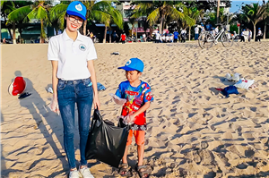 Go with mommy - Lê Thị Thu Nga