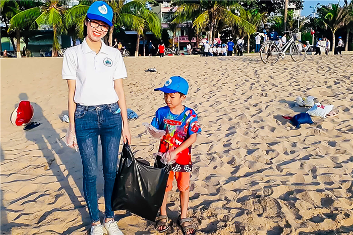 Go with mommy - Lê Thị Thu Nga
