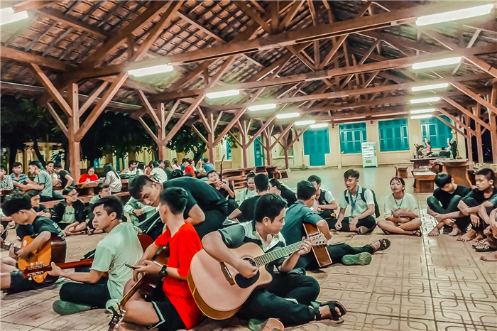 Khúc nhạc sinh viên - Lê Thị Quỳnh Thương - 61CNTP-2