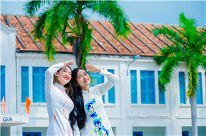 Nữ sinh - Đặng Nguyễn Huyền Phương - 60TCNH